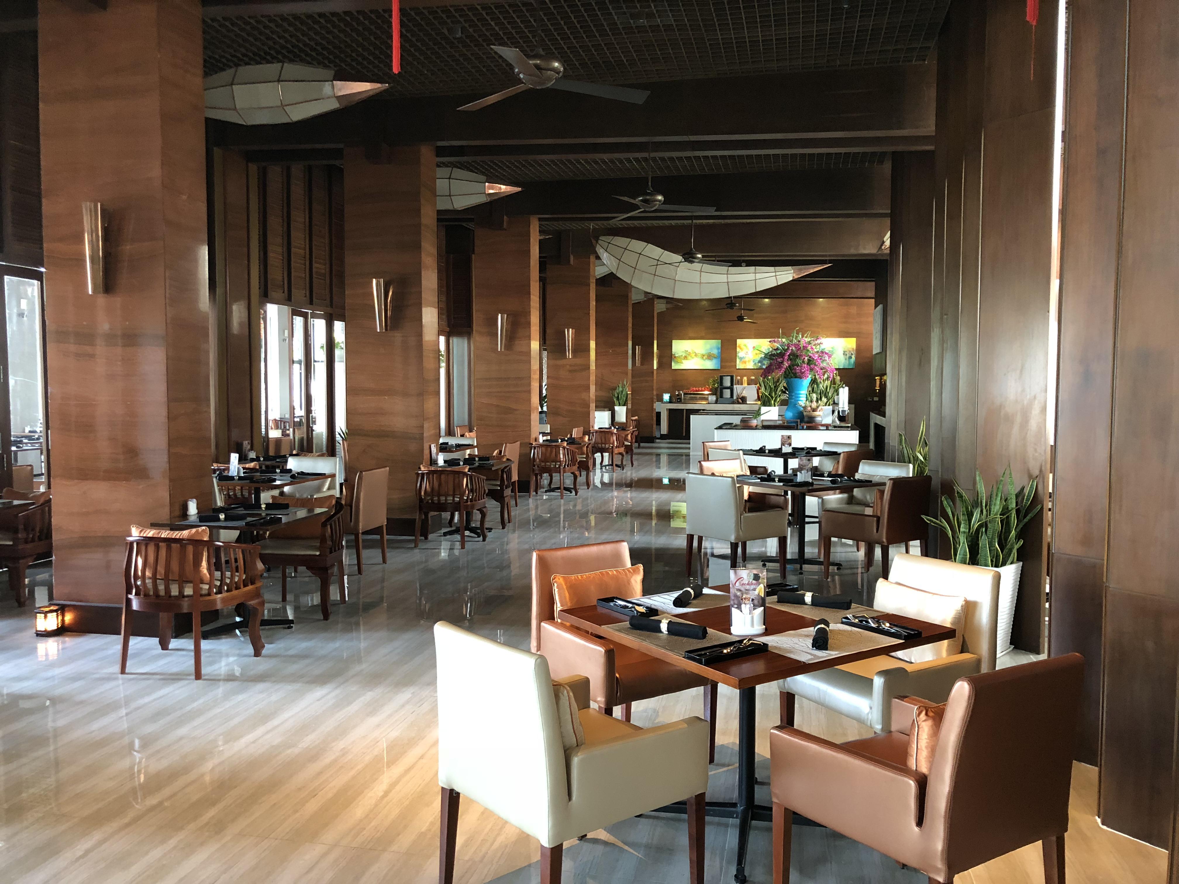Sunrise Premium Resort & Spa Hoi An Esterno foto