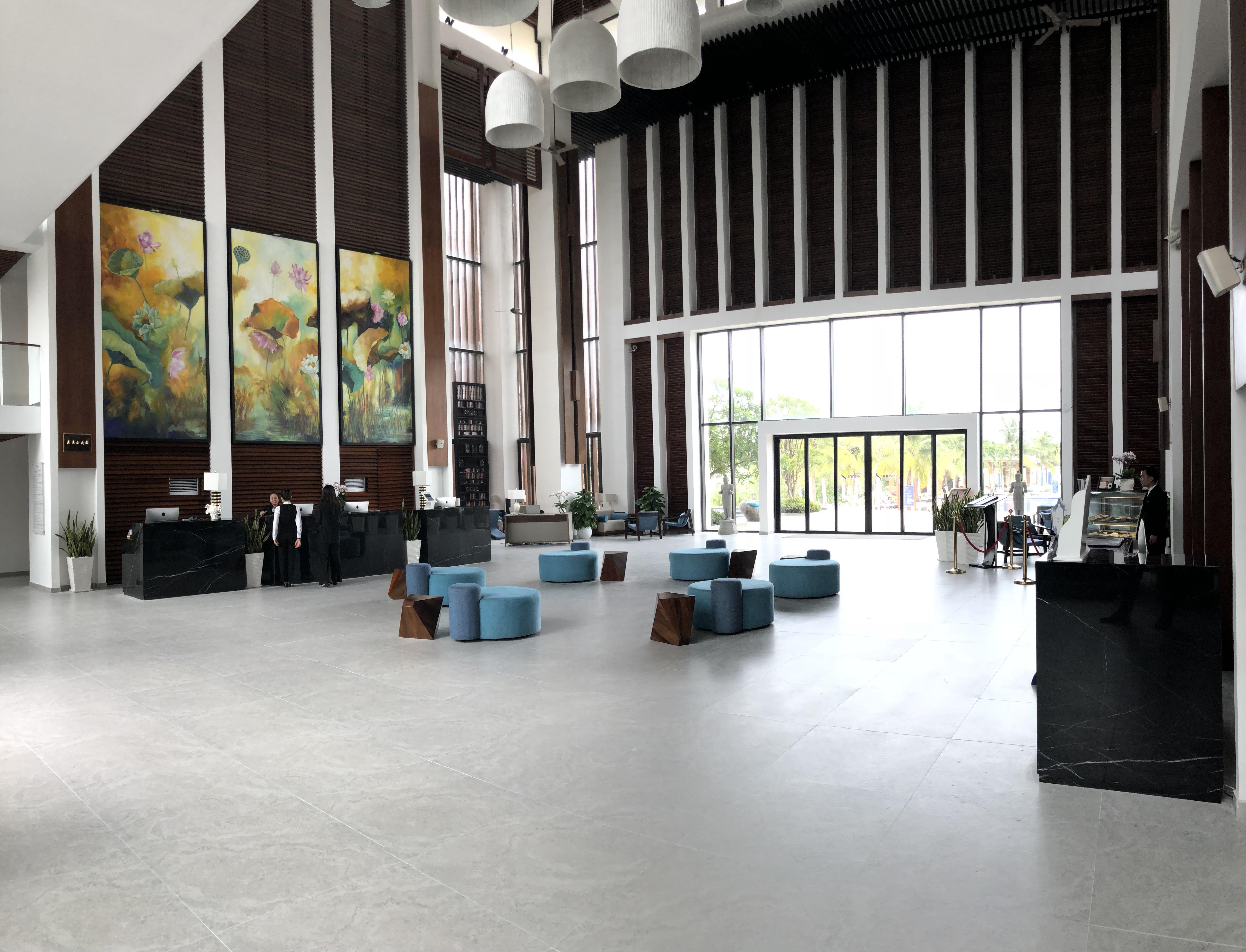 Sunrise Premium Resort & Spa Hoi An Esterno foto