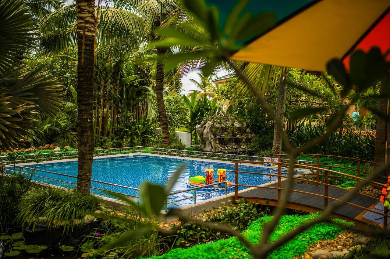 Sunrise Premium Resort & Spa Hoi An Esterno foto