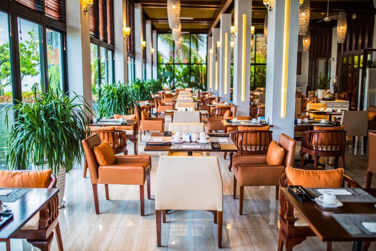 Sunrise Premium Resort & Spa Hoi An Esterno foto